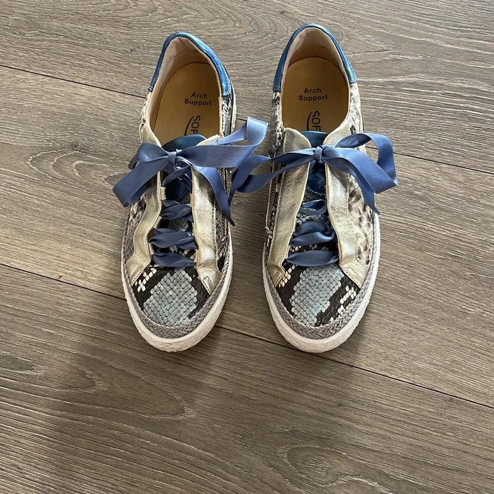 Softwaves Blue Python Print Sneaker - Picture 3 of 12